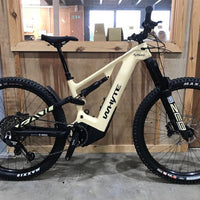 Kado RS Small Trail/enduro electric mountain bike - Outlet