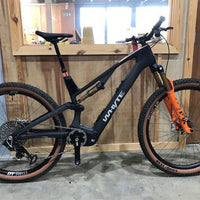 ELyte 140 Works Large  trail/enduro electric mountain bike - Outlet